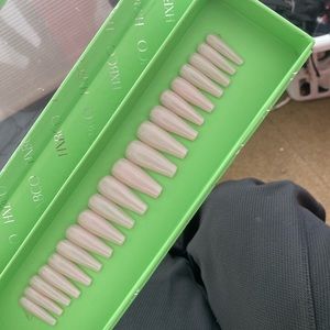 Luxury press on nails